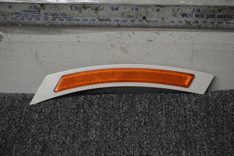 2008-2010 BMW 550I REFLECTOR LIGHT FACTORY OEM
