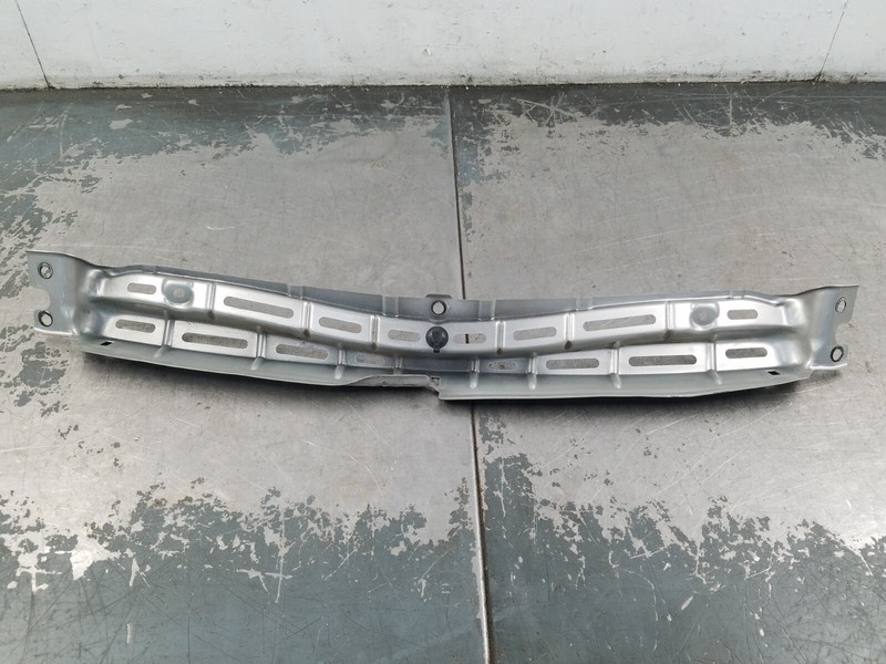2006 Porsche Cayman S 987 Front Bumper Center Support#3317 P1