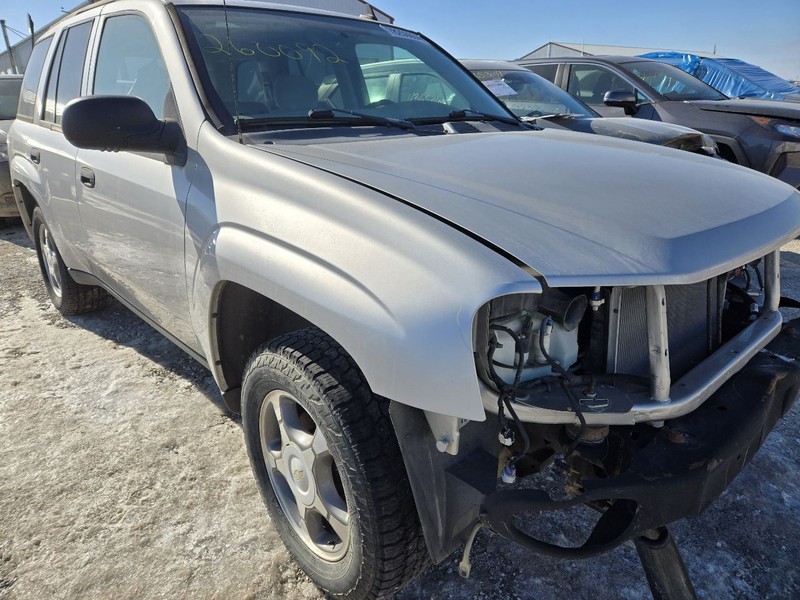 Passenger Right Fender Fits 02-09 TRAILBLAZER 3651001