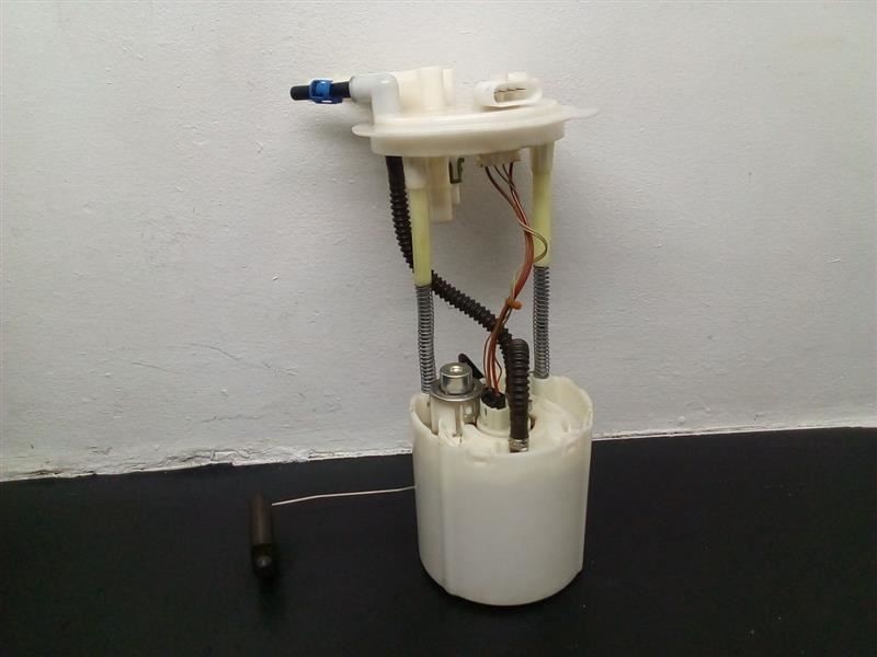 06-08 Buick Lucerne Fuel Gas Pump Assembly OEM 19153052