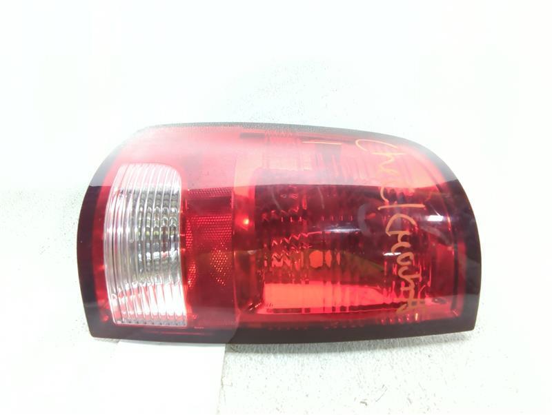 2016 RAM DODGE 1500 LEFT TAIL LIGHT ASSEMBLY SILVER OEM 301892 114K MILES