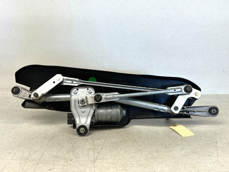 ⭐2020-2025 BUICK ENCORE GX FRONT WINDSHIELD WIPER LINKAGE W/ MOTOR OEM LOT2695