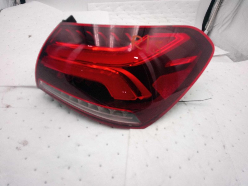 2019 Mercedes-Benz A-Class Right Tail Light Assembly Grey 690995 63K Miles