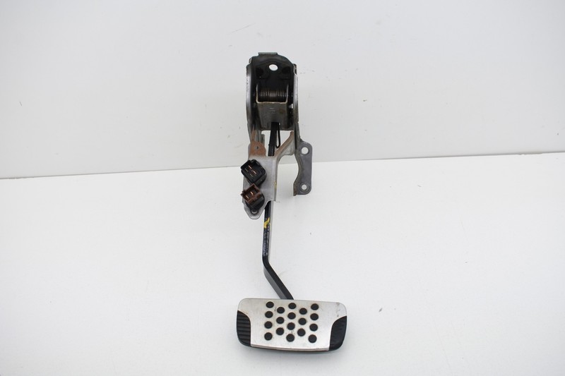 2006 Nissan Z33 350Z Automatic A/T Brake Pedal Assembly OEM KW44
