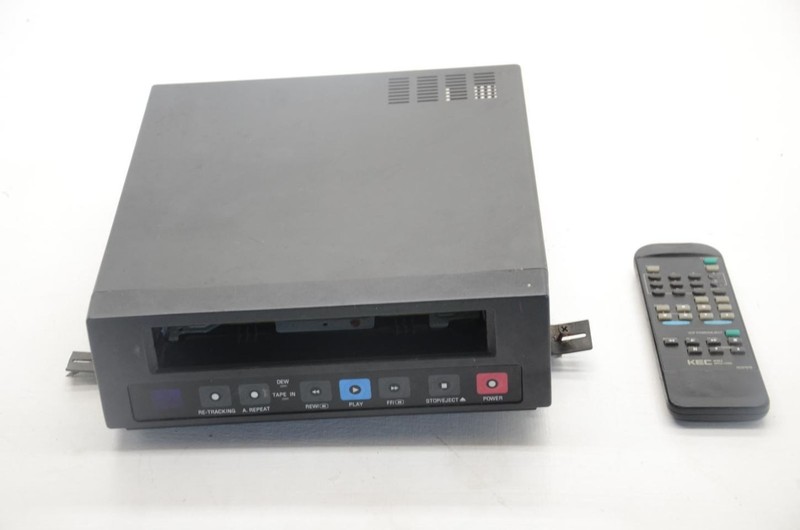 00-05 EXCURSION Rear 2nd Row Mounted VCR Player with Remote 97P0471310D