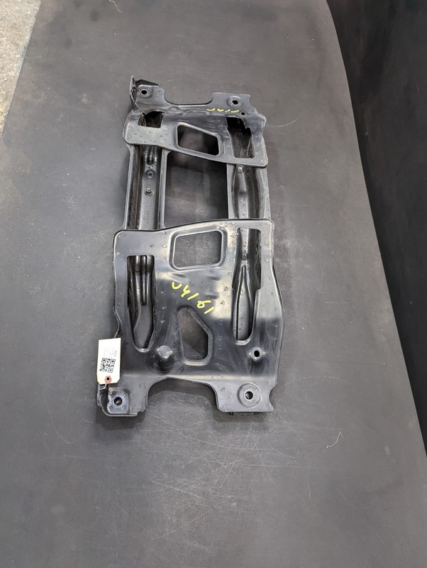 Rear Crossmember 2020 Jeep Compass 68378439AA 2017 2018 2019 2021
