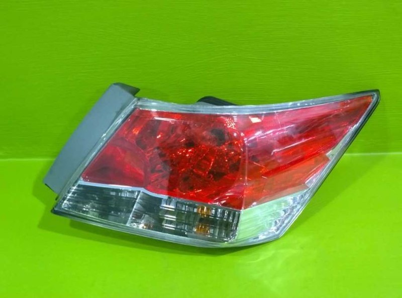 11 12 ACCORD SDN PASSENGER RIGHT QUARTER TAILLIGHT LAMP OEM 3717-38