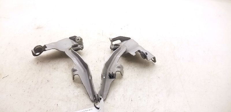 08-22 TOYOTA SEQUOIA LEFT AND RIGHT SIDES HOOD HINGES