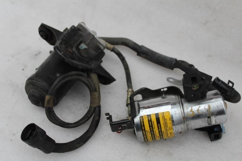 1990 LEXUS LS400 ABS BRAKE TRACTION PUMP ACCUMULATOR 47970-50011 47980-50010