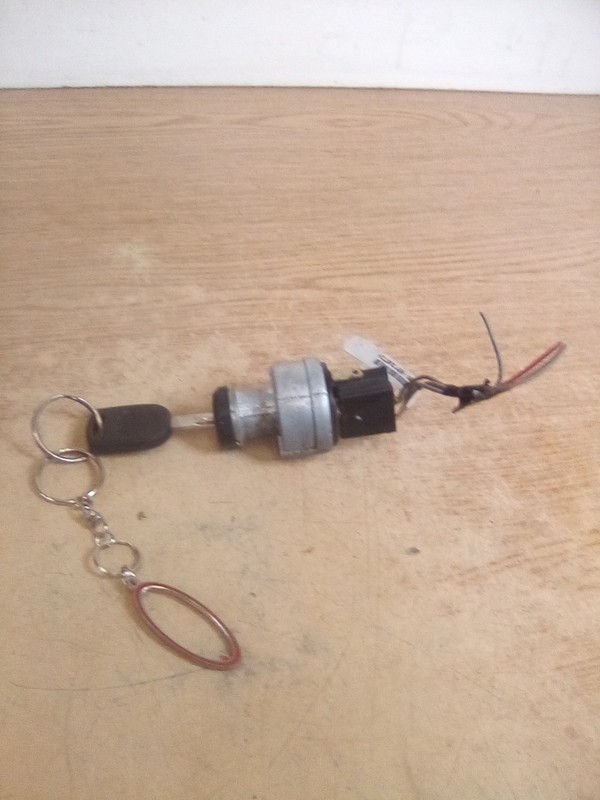 2020 Peterbilt 579/Pollak Ignition Switch W/Key