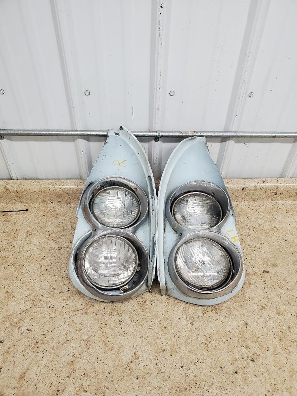 THUNDERBI 1964 Headlight 308029
