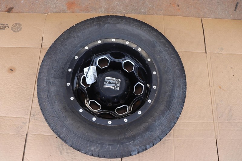 2011-2016 FORD F350 SD WHEEL RIM TIRE FIRESTONE 245/75 R17 17X6 8 LUG XD SERIES