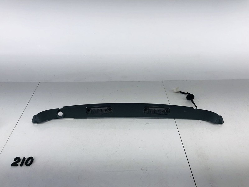 11-14 HYUNDAI SONATA REAR TRUNK LID LOCK CENTER COVER W/ LICENCE PLATE LIGHT OEM