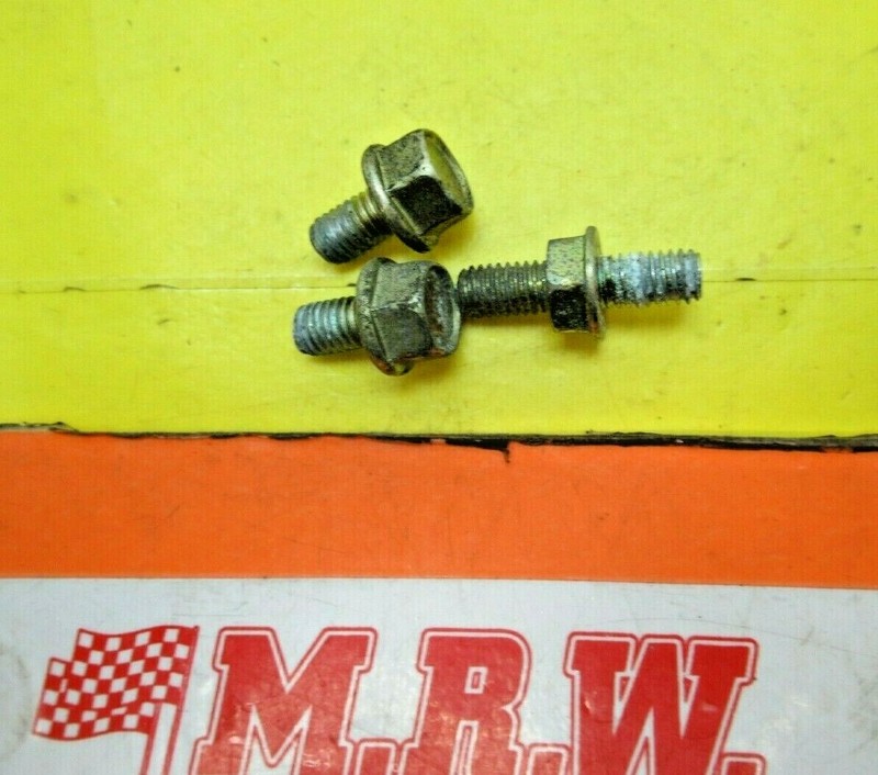 DOOR HANDLE OUTER KEY LOCK CYLINDER BOLTS BOLT TO DOOR R L for 00-05 MR2 SPYDER