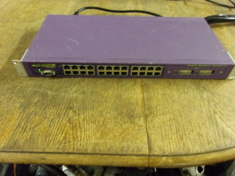 Extreme Networks SummitSwitch 24C2 Mdel 13230 *FREE SHIPPING*