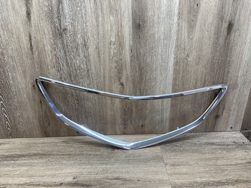 2015-2017 Acura TLX Grille Trim Molding OEM 75105-TZ3-A03