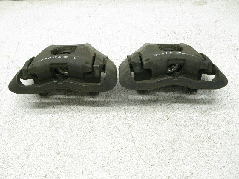 05-11 AUDI B7 A4 QUATTRO FRONT LEFT & RIGHT ABS DISC BRAKE CALIPER SET 070621