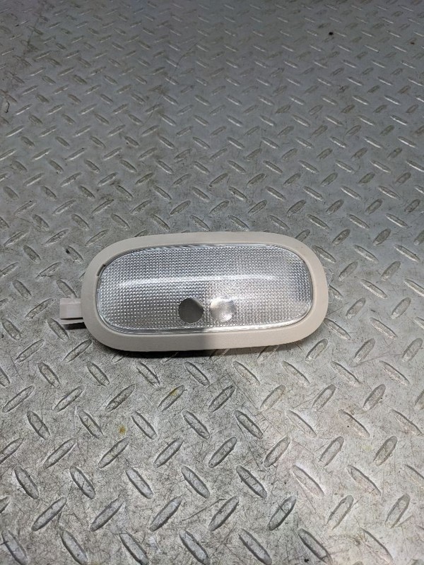 99-06 Chevy Silverado GMC Sierra Dome Light TAUPE NEUTRA 1170149