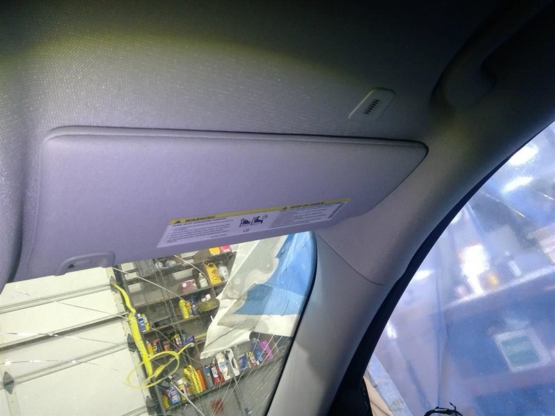 Passenger Sun Visor Without Garage Door Opener Fits 19-23 CHEROKEE 1750328