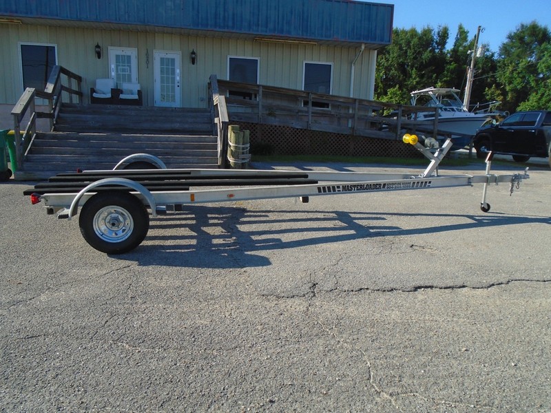 USED 17'-18'-19'-20'-21' ALUMINUM SINGLE AXLE BOAT TRAILER-FLATS JON CAROLINA