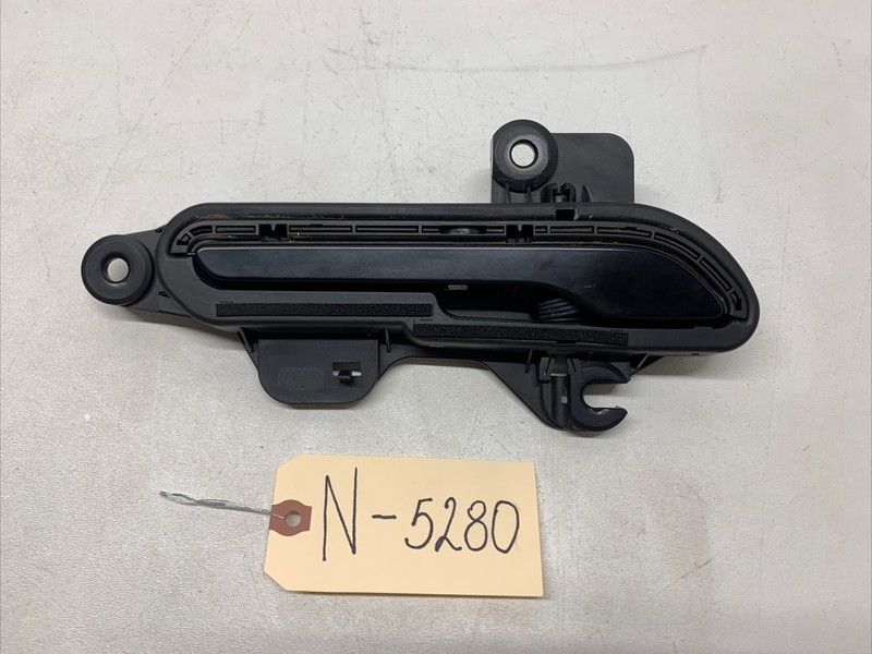 2020-2022 TESLA MODEL Y REAR RIGHT PASSENGER SIDE EXTERIOR DOOR HANDLE 5280 B41