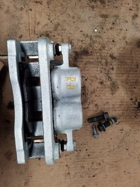 ESCALADE2019 Caliper 208651