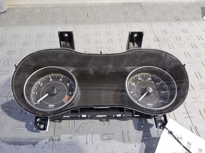 2014 Jeep Cherokee Speedometer Instrument Cluster 2.4L 140 MPH 7in Screen