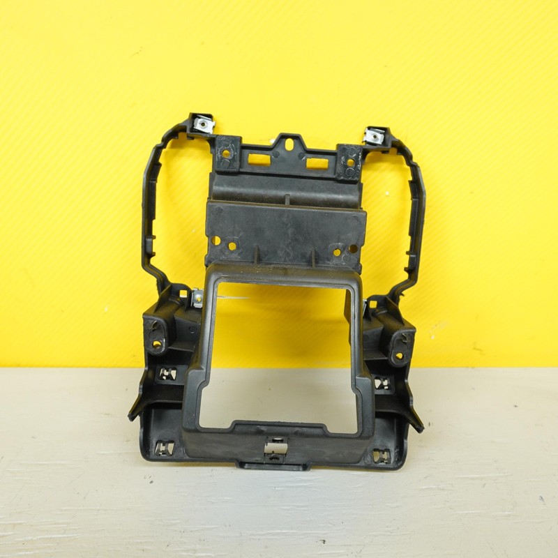 2011-2018 PORSCHE CAYENNE CENTER CONSOLE REAR FRAME BRACKET SUPPORT 7P5863239M