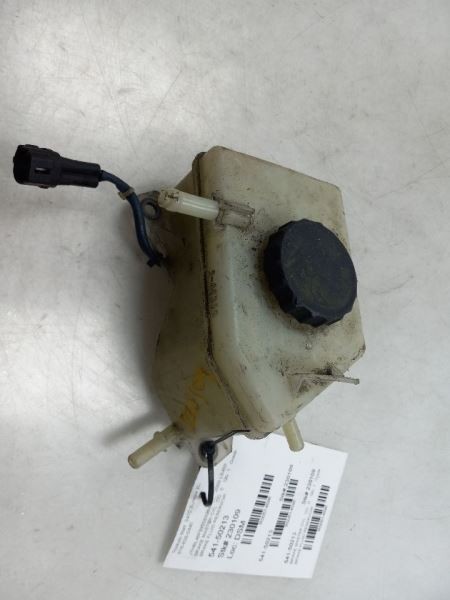 07-17 LEXUS LS460 4.6L RWD AT BRAKE FLUID RESERVOIR