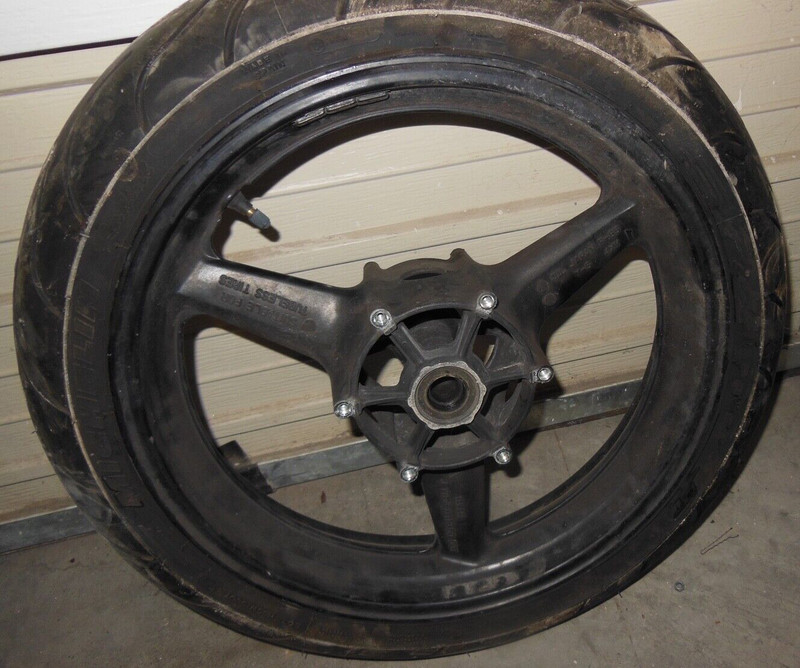 2003 Yamaha FZS10 FZ10 FZ 10 1000 Fazer Front Wheel Rim Tire 120x70-17 17" #22