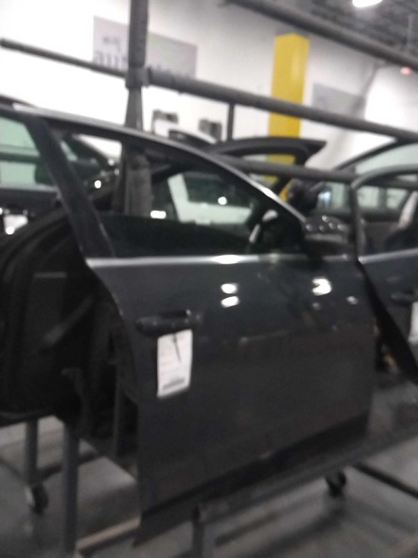 2017 Volkswagen Passat Right Front Door Grey 4DR 82000 Miles Used Part