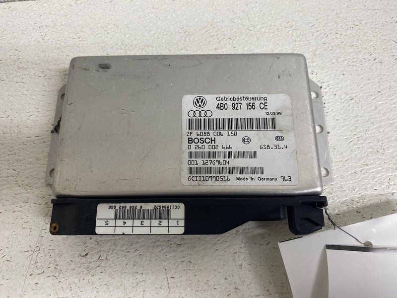 2000-2001 Audi A6 Transmission Computer Control Module 4B0 927 156 CE Tcu Tcm