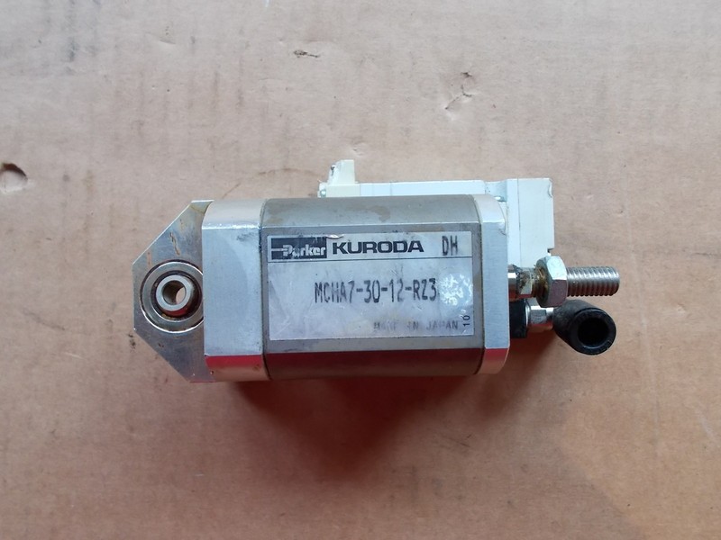 Parker MCHA7-30-12-RZ3 Kuroda DH Valve w/ A12GD25-1L-Z 1612 *FREE SHIPPIGN8