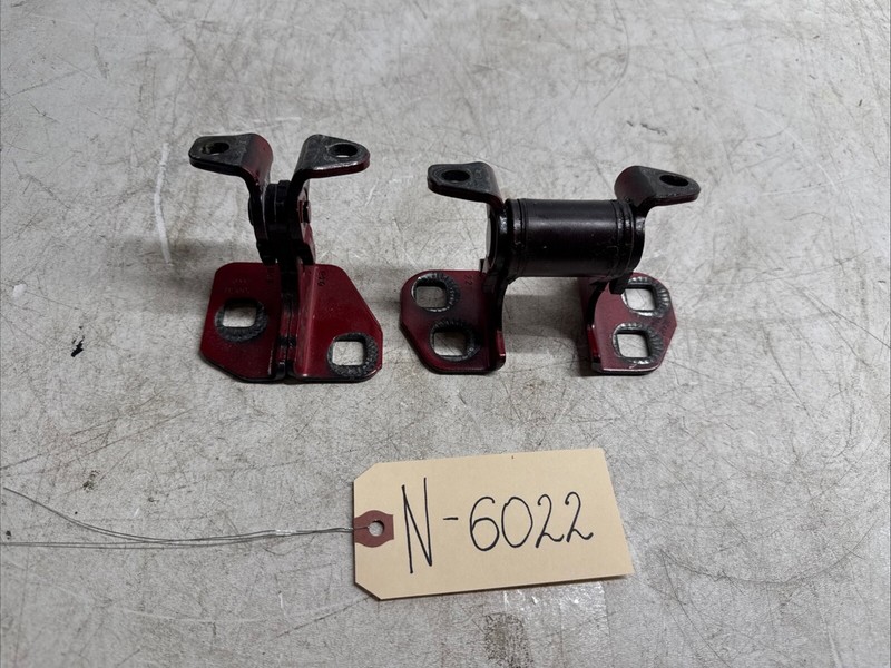 12-20 TESLA MODEL S FRONT RIGHT SIDE DOOR HINGE UPPER & LOWER OEM SET 6022 B74