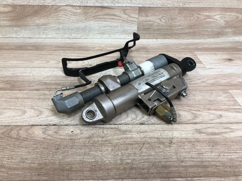 MERCEDES BENZ OEM R129 SL320 SL500 CONVERTIBLE RIGHT ROLL BAR CYLINDER 90-02