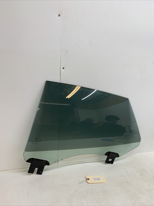 ⚡️2012-2020 OEM Tesla Model S Rear Left Driver Side Door Window Glass 13001 S1