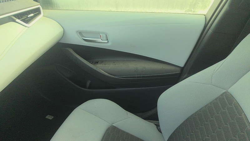 Front Door Trim Panel TOYOTA COROLLA Hatchback Right 19 20 21 22 23 24