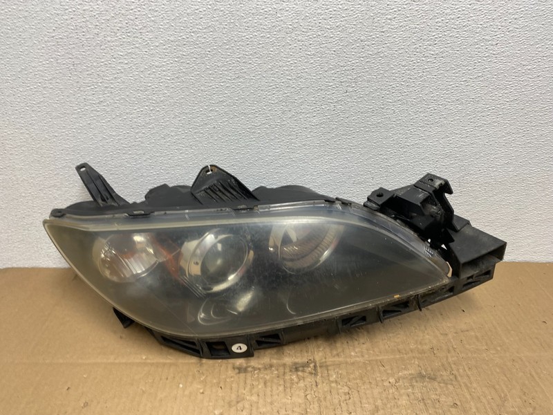 2004 to 2009 Mazda 3 Sedan Right Passenger Rh Side Headlight Oem AB8443 DW