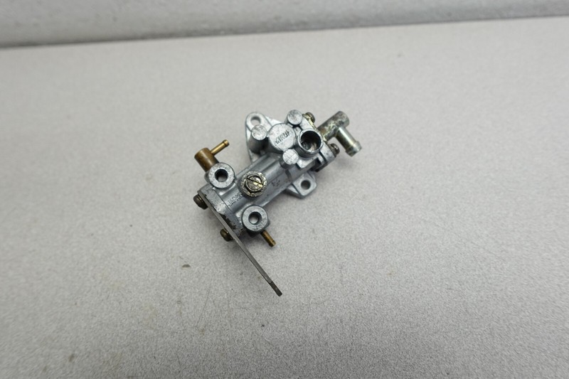 1999-2000 Ski-Doo OEM Oil Injection Pump Ass'y Summit Formula Deluxe MXZ
