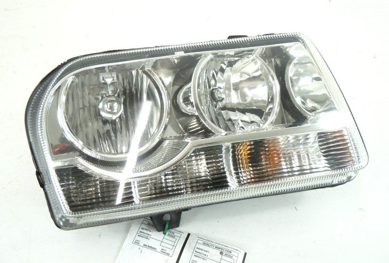 2005-2007 Chrysler 300 Halogen Headlight Passenger Right W/O Projector