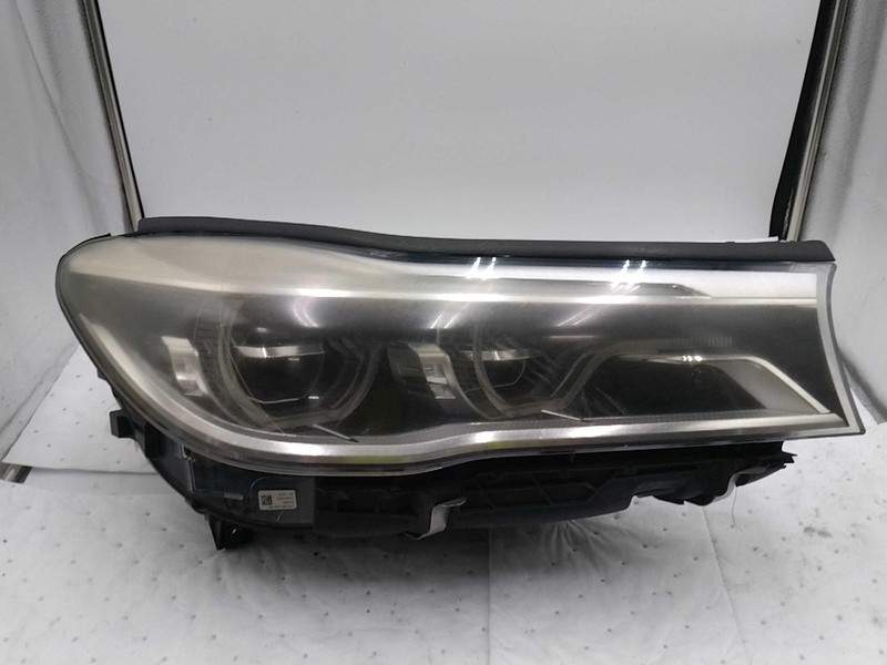 2016 BMW 750i Right Headlight Assembly Blue OEM 115K Miles NJ25-27457-699737