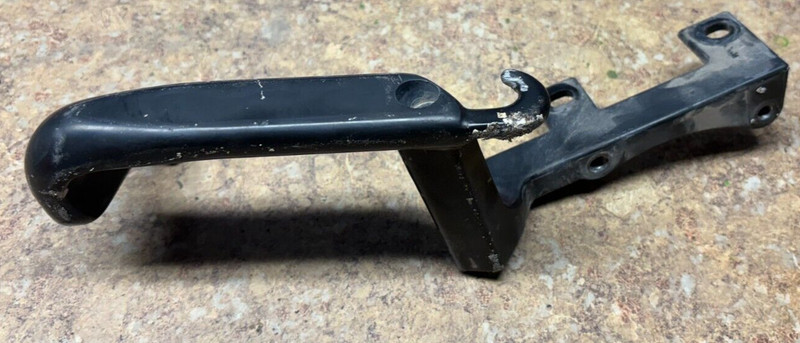2001 Kawasaki ZG1000 Concours Right Side Grab Hand Bracket Mount Support ZG 1000