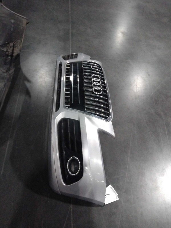 Audi Q5 2017 Front Bumper SILVER 8R0807065GRU 8983