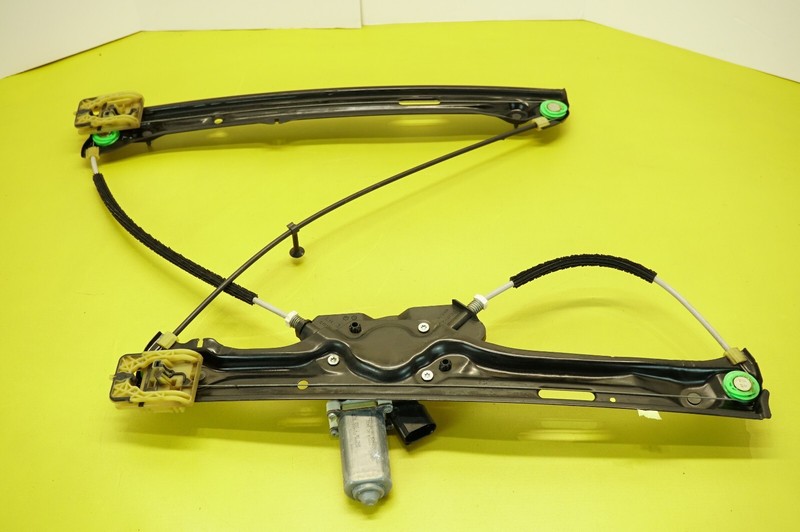 🔅2013-2019 OEM.BMW X3.FRONT DRIVER SIDE DOOR WINDOW REGULATOR W/ MOTOR 7322747