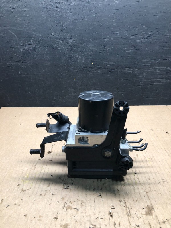 2008 to 2010 BMW 5-Series ABS Anti-Lock Brake Pump 3451 6780647 OEM G4204 PS