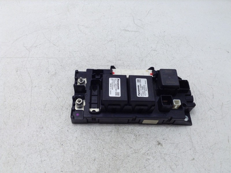 10-15 TOYOTA PRIUS HYBRID BATTERY FUSE RELAY JUNCTION BOX OEM