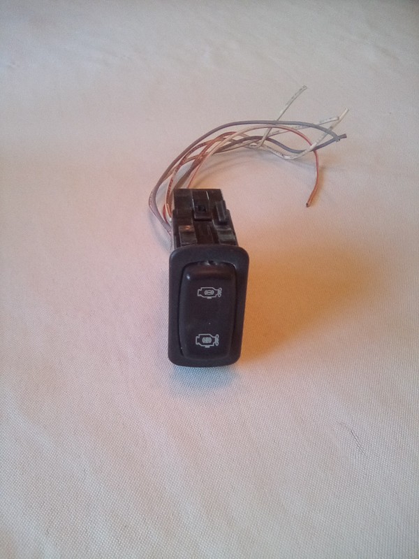 Mack 82719618 Engine Brake On/Off Switch W/ Connector