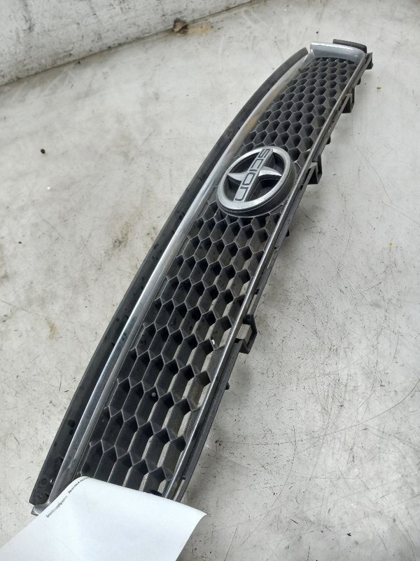 06 07 SCION TC GRILLE UPPER BASE PACKAGE BROKEN TABS