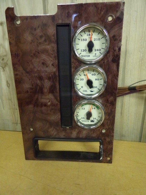 International 359257C91 Gauge Panel Dash Cluster, No Vent *FREE SHIPPING*