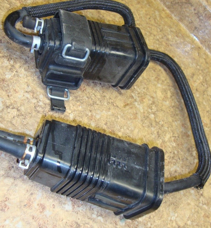 2012 Suzuki GSXR750 GSX-R750 GSXR 750 Vapor Emission Charcoal Canister Evap 12